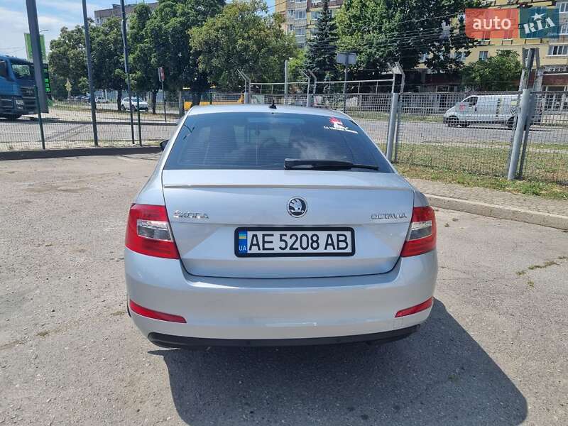 Ліфтбек Skoda Octavia 2014 в Дніпрі