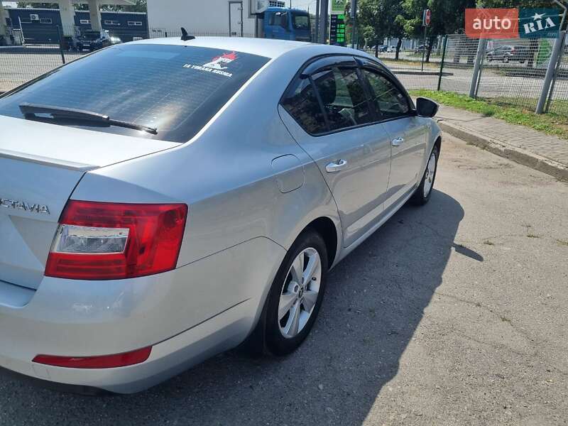 Ліфтбек Skoda Octavia 2014 в Дніпрі