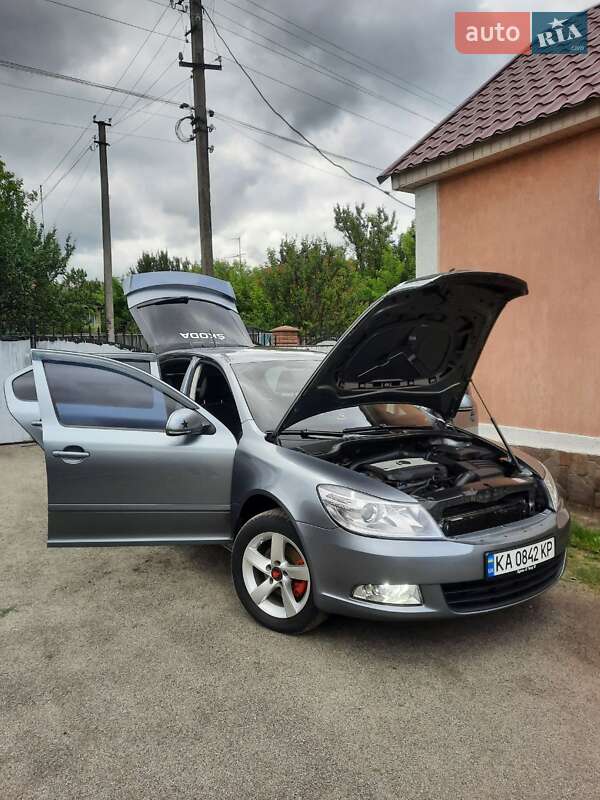 Лифтбек Skoda Octavia 2012 в 
