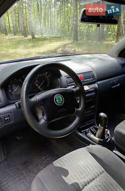 Лифтбек Skoda Octavia 2004 в 