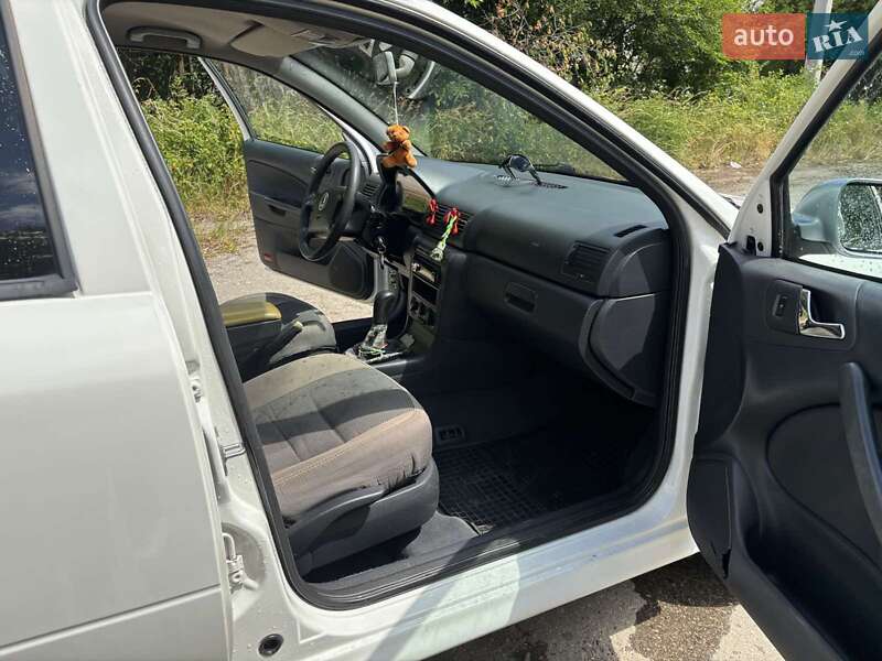 Универсал Skoda Octavia 2001 в Перемышлянах