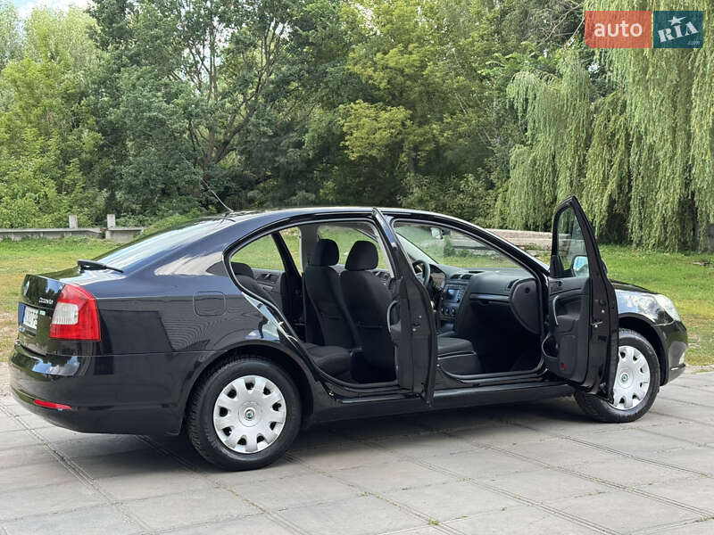 Ліфтбек Skoda Octavia 2008 в Смілі