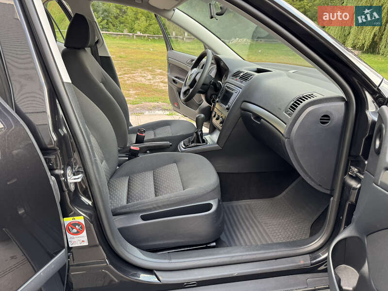 Ліфтбек Skoda Octavia 2008 в Смілі