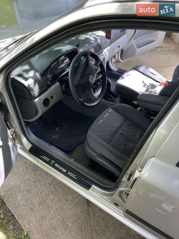 Ліфтбек Skoda Octavia 1999 в Самборі