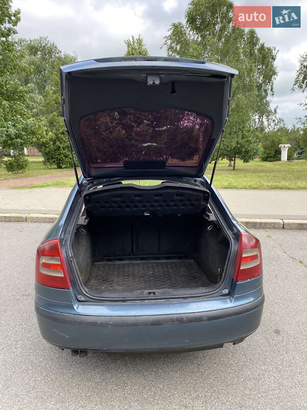 Лифтбек Skoda Octavia 2005 в Чернигове