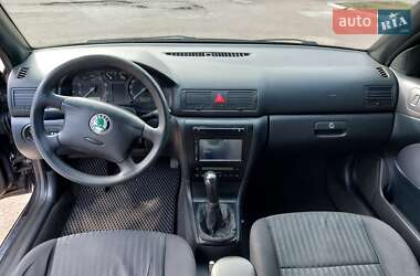 Лифтбек Skoda Octavia 2004 в 