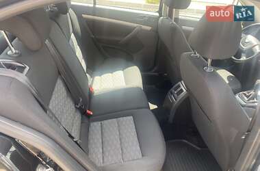 Лифтбек Skoda Octavia 2012 в 