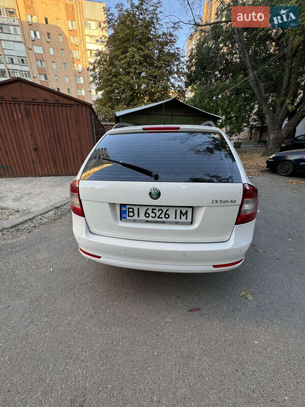 Универсал Skoda Octavia 2010 в Полтаве фото 3 Универсал Skoda Octavia 2010 в Полтаве