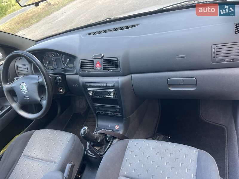 Универсал Skoda Octavia 2001 в Бородянке