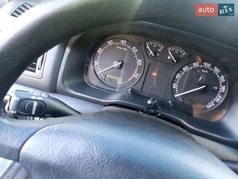 Універсал Skoda Octavia 2002 в Хмельницькому