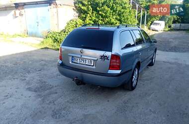 Универсал Skoda Octavia 2002 в 