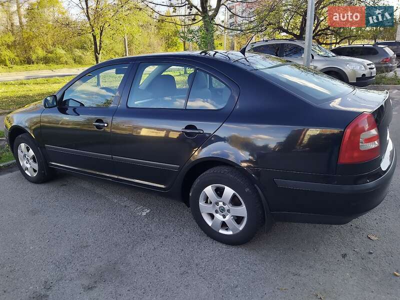 Лифтбек Skoda Octavia 2008 в Ивано-Франковске