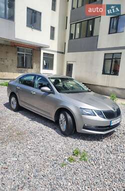 Лифтбек Skoda Octavia 2018 в Киеве