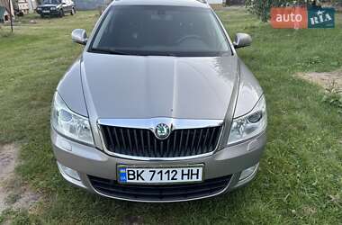 Універсал Skoda Octavia 2012 в Бродах