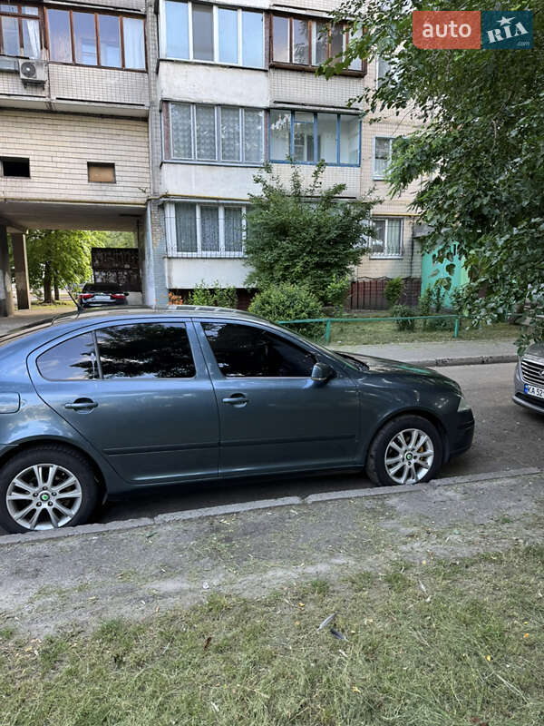 Лифтбек Skoda Octavia 2004 в Киеве