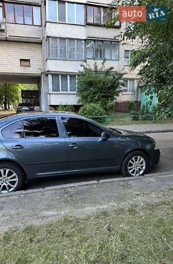 Лифтбек Skoda Octavia 2004 в 