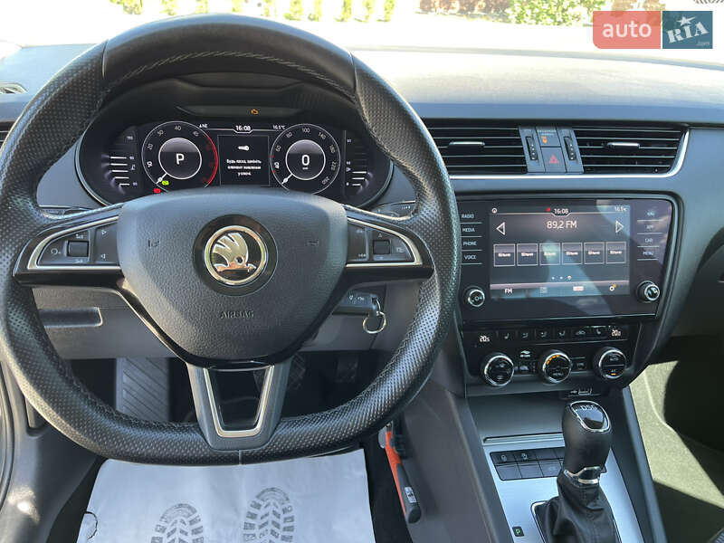 Универсал Skoda Octavia 2019 в Радивилове