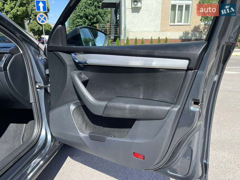 Универсал Skoda Octavia 2019 в Радивилове