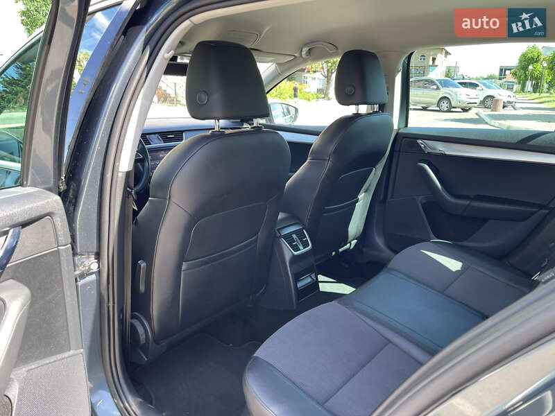 Универсал Skoda Octavia 2019 в Радивилове