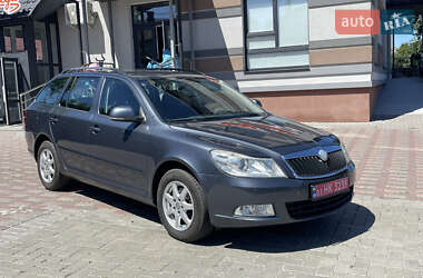 Универсал Skoda Octavia 2010 в Ровно
