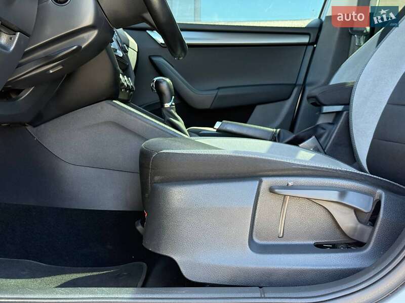 Универсал Skoda Octavia 2016 в Ровно