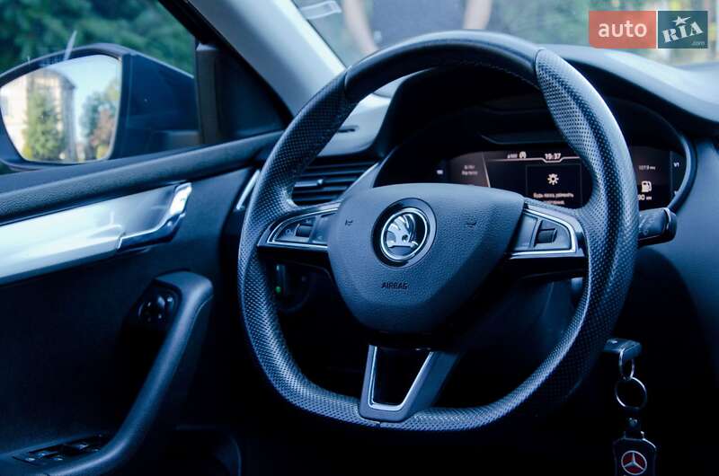 Универсал Skoda Octavia 2019 в Сарнах