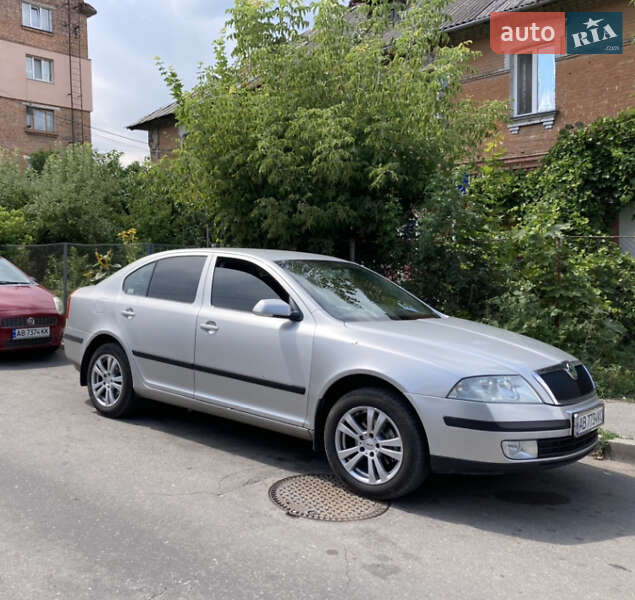 Лифтбек Skoda Octavia 2005 в 