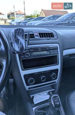 Лифтбек Skoda Octavia 2011 в 