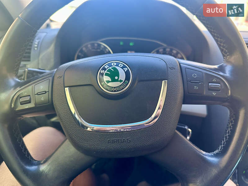 Универсал Skoda Octavia 2010 в Черновцах