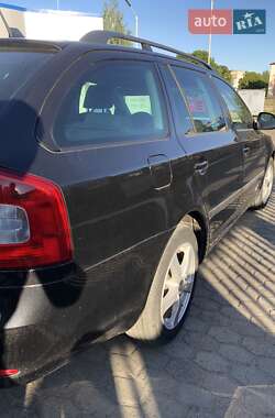 Універсал Skoda Octavia 2012 в 