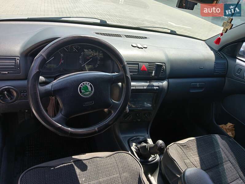 Ліфтбек Skoda Octavia 2001 в Черкасах