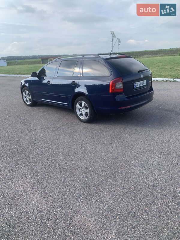 Универсал Skoda Octavia 2012 в Умани