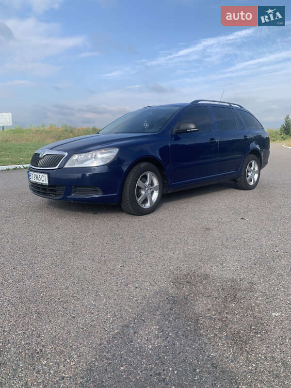 Универсал Skoda Octavia 2012 в Умани