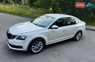 Лифтбек Skoda Octavia 2020 в Киеве