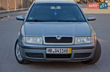 Лифтбек Skoda Octavia 2004 в 