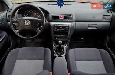 Лифтбек Skoda Octavia 2004 в 