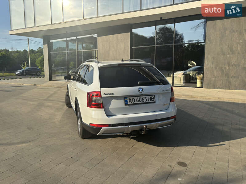 Универсал Skoda Octavia 2016 в Ужгороде