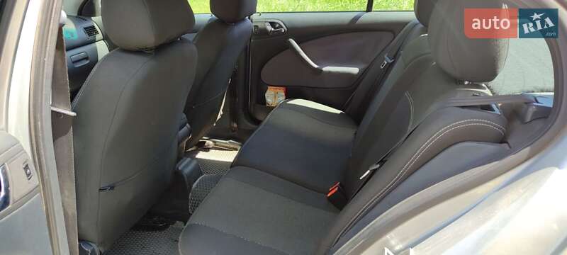 Лифтбек Skoda Octavia 2001 в Борисполе