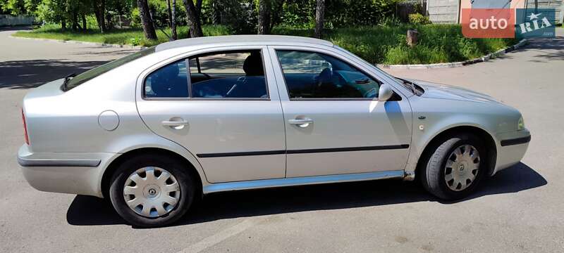 Лифтбек Skoda Octavia 2001 в Борисполе