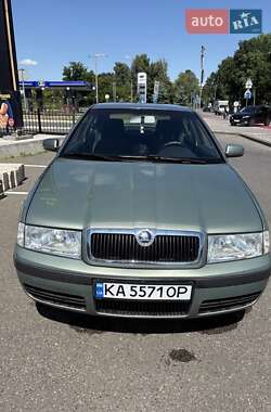 Лифтбек Skoda Octavia 2003 в Киеве