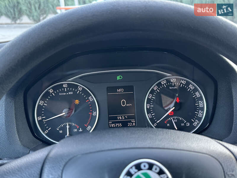 Универсал Skoda Octavia 2009 в Полтаве