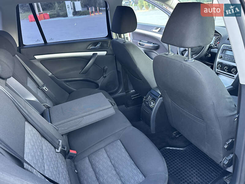 Универсал Skoda Octavia 2009 в Полтаве