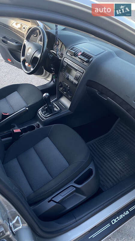 Лифтбек Skoda Octavia 2007 в Сиховом фото 11 Лифтбек Skoda Octavia 2007 в Сиховом