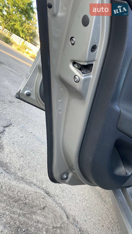 Лифтбек Skoda Octavia 2007 в Сиховом фото 23 Лифтбек Skoda Octavia 2007 в Сиховом