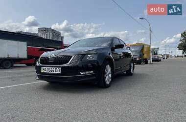 Лифтбек Skoda Octavia 2019 в Киеве