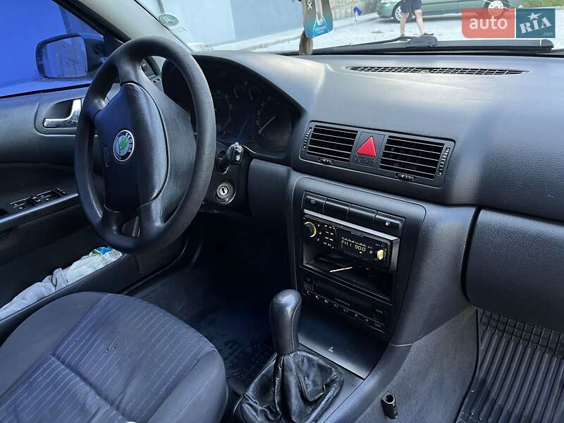 Лифтбек Skoda Octavia 2001 в Каменец-Подольском