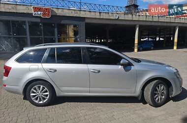 Универсал Skoda Octavia 2015 в 