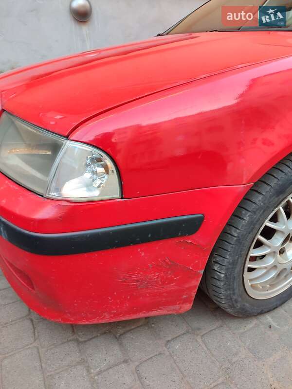 Универсал Skoda Octavia 2000 в Жовкве