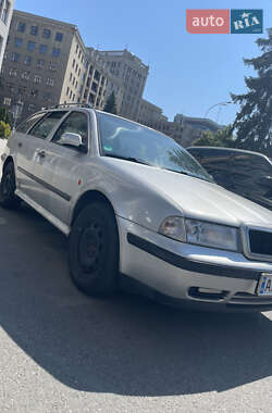 Универсал Skoda Octavia 2000 в Харькове