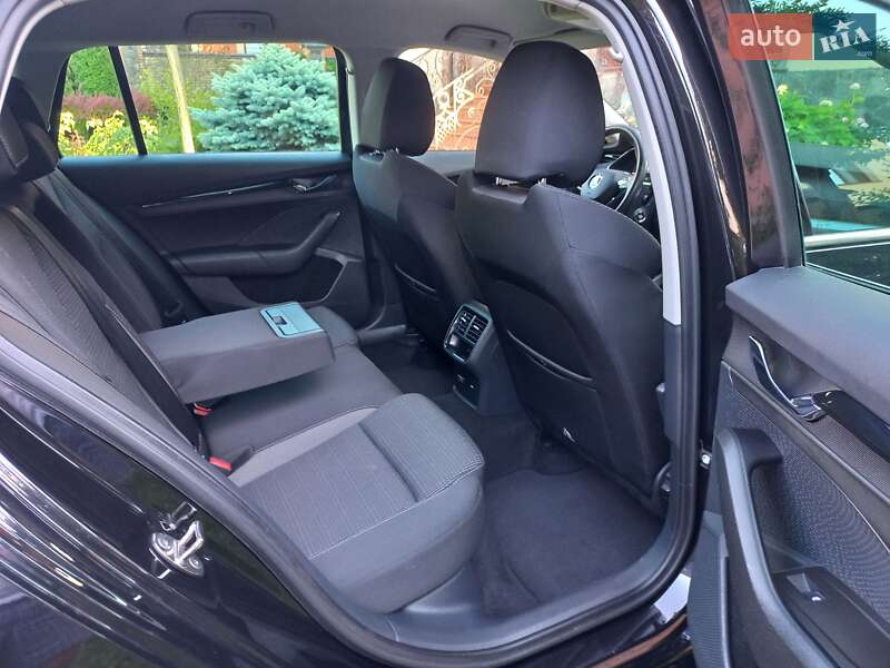Универсал Skoda Octavia 2021 в Виннице